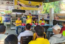 Ke Biringkanaiya APPI Konsolidasi Pemenangan di Posko Caleg Partai Golkar FOTO: Munafri Arifuddin atau APPI saat memberi arahannya di posko pemenangan RM di Jalan Perintis Kota Makassar, Sabtu (12/08/2023). RM merupakan akronim dari Ramli Manong.