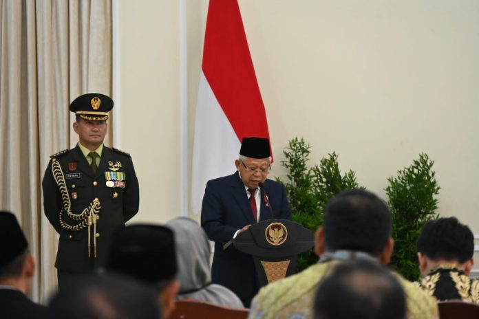 FOTO: Wakil Presiden RI KH. Maruf Amin saat memberikan sambutannya di penyerahan penghargaan Adhikarya Pembangunan Pertanian 2023 di Istana Wapres, Jakarta, Senin, 14 Agustus 2023.