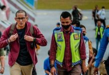 Sandiaga Uno Cawapres Potensial dengan Elektabilitas Tertinggi FOTO: Sandiaga Salahuddin Uno (Kiri) saat melakukan perjalanan dinas sebagai Menteri Pariwisata dan Ekonomi Kreatif.
