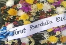 Segenap Redaksi Mitraindonesia Mengucapkan Turut Berbelas Sungkawa atas Wafatnya Kolonel (Purn) Sigid Hengki Purwanto Ilustrasi bunga duka