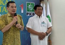 Mantan Kabareskrim Polri, Susno Duadji Caleg DPR dari PKB di Dapil Sumsel 2 FOTO: Wakil Ketua Umum Partai Kebangkitan Bangsa (PKB) Jazilul Fawaid dan Komjen (Purn) Susno Duadji