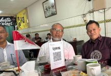 Ketua WRC PAN RI Sulsel, Bersama Mantan Pimpinan KPK Diskusi soal Korupsi FOTO: Bambang Widjojanto, S.H., M.Sc. Mappinawang,SH dan Drs. H. Aldin Bulen, SH.