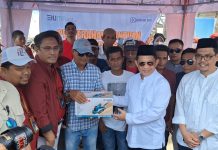 Penyerahan Bantuan SARPRAS BRI Bulukumba oleh Mendagri Tito Karnavian kepada Pengrajin Phinisi Bonto Bahari Bulukumba