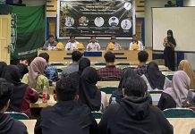 HMI Komisariat FEB UMI Bahas Polarisasi Demokrasi FOTO: Himpunan Mahasiswa Islam (HMI) Komisariat Fakultas Ekonomi dan Bisnis (FEB) UMI, Cabang Makassar melakukan dialog Kebangsaan di Aula FEB UMI Jumat 25 Agustus 2023.