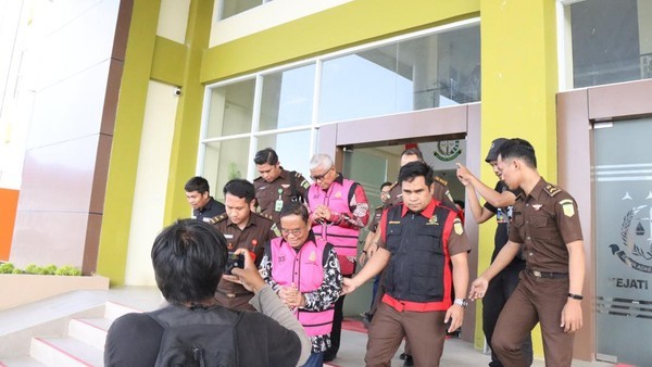 Foto: Mantan Rektor dan WR II Unsulbar jadi tersangka baru korupsi alat laboratorium Rp 8 miliar. (Dok. Istimewa)