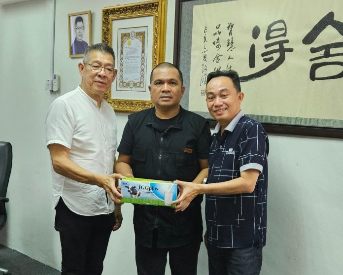 FOTO: dr. Yudi saat bersama Tan Sri Datuk Seri Utama Ooi Huat Beng Executive Chairman SNI SDN BHD Malaysia