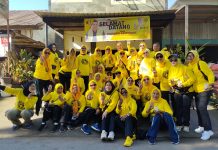 Bacaleg Partai Golkar Ratna Raki, Dampingi APPI Hadiri Senam Sehat Manggala FOTO: Ratni Raki bersama komunitas senam sehat manggala