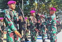 Asah Kedisiplinan, Prajurit Yonmarhanlan Vl Laksanakan Latihan PBB FOTO: Prajurit petarung Yonmarhanlan VI Makassar melaksanakan latihan Peraturan Baris Berbaris (PBB) di lapangan Apel Mako Yonmarhanlan VI. JL.Yos Soedarso No.308 Kota Makassar. Senin (04/09/2023)