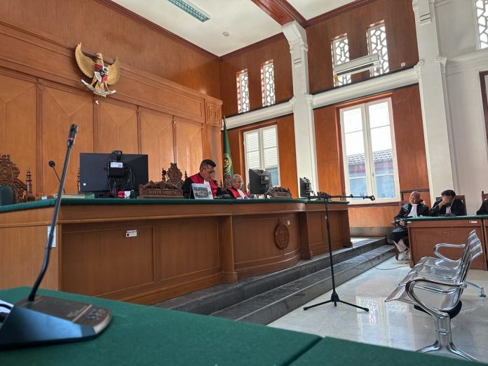 FOTO: Suasana pembacaan vonis oleh majelis hakim pengadilan Tipikor Makassar terhadap HYL dan IA. Selasa (5/9/2023)