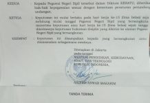 Gaji Tak Dibayar, Gugatan Perdata PNS di UNM Diterima PN Makassar, PH: SK Pemberhentian Berpotensi Cacat Administrasi Foto kolase Surat Keputusan Kemendikbudristek dan Surat Tanda terima dari WR 2 Universitas Negeri Makassar