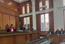 Kasus Korupsi PDAM Makassar 2017-2019, Hamzah dan Asdar Ajukan Nota Keberatan Dakwaan JPU FOTO: Hakim Tipikor PN Makassar saat menggelar sidang kasus dugaan korupsi Penggunaan Dana Perusahaan Daerah Air Minum (PDAM) Kota Makassar untuk tahun 2017 hingga 2019.