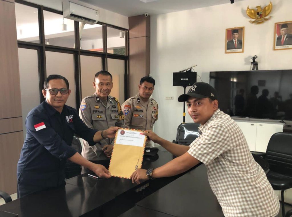 GMB Sulsel Laporkan PT. BLG Soal Limbah B3 Ke Gakkum KLHK Sulawesi ...