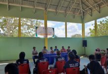 Mahasiswa UHO Bekali Masyarakat Mubar Pengelolaan Sampah Yang Dapat Bernilai Ekonomis