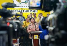 Prof Yusril: Perlunya Pembangunan di Bidang Hukum untuk Memastikan Kepastian Hukum di Indonesia FOTO: Yusri Izha Mahendra Ketua Partai Bulan Bintang saat menyampaikan keterangan persnya di Kantor DPP Partai Golkar, Jakarta pada Kamis (14/9).