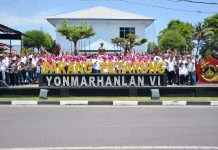 Pererat Kekeluargaan, Yonmarhanlan VI Laksanakan Family Gathering FOTO: Keluarga besar Batalyon Marinir Pertahanan Pangkalan VI Makassar melaksanakan family gathering di Wisata Pantai Galesong, Kabupaten Takalar. Minggu (17/09/2023)