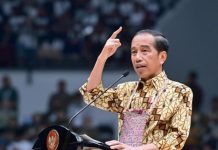 Presiden Bantah Menhan Tampar Wamentan, Jokowi: Masak nyekek? FOTO: Presiden Joko Widodo atau Jokowi (Twitter)