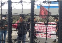 GMB Bakal Gelar Unras di Kejati Sulsel, Buyung: Kajari Jangan Hanya Gertak Sambal, Periksa Bupati Gowa! FOTO: Gerakan Mahasiswa Bersatu saat menggelar aksi unjuk rasa di kantor Kejaksaan Tinggi Sulsel beberapa waktu lalu.