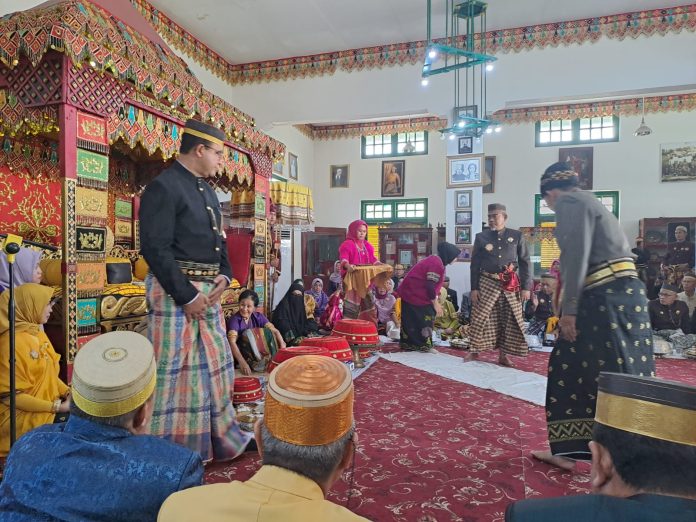 FOTO: Kunjungan Bakal Calon Presiden Anies Rasyid Baswedan (ABW) ke Luwu Raya berlangsung meriah, Sabtu (23/09/2023).