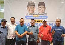 KoReAn Deklarasikan Gerakan Nasional Saksi AMIN Tak Mau Dibayar FOTO: Pengurus Konfederasi Nasional Relawan Anies (KoReAn) usai menggelar deklarasi Gerakan Nasional Saksi AMIN Tak Mau Dibayar (GERNAS SATAMAR) di Posko Pemenangan KoReAn, Jl Meranti, Makassar, Sabtu (30/09/2023).