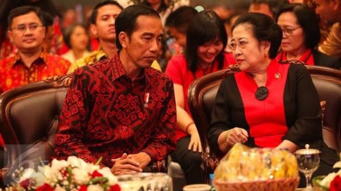 FOTO: Joko Widodo dan Megawati Soekarnoputri di Rapat Kerja Nasional (Rakernas) IV PDIP di JIExpo Kemayoran, Jakarta Pusat, Sabtu (30/9/2023).