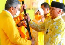 Muslim Bando Mundur, Putranya Terancam Batal Bacaleg Partai Golkar FOTO: Muslimin Bando saat terpilih secara aklamasi sebagai Ketua DPD II Partai Golkar Enrekang pada Musda DPD Golkar Enrekang di Villa Bambapuang, Senin (20/9/2021).