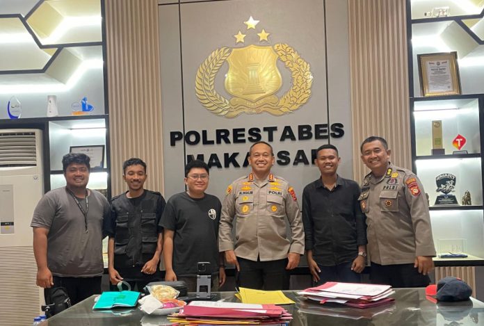 FOTO: Kapolrestabes Makassar, Kombes Pol. Moh. Ngajib S.IK.,MH saat menerima Pengurus Gerakan Pemuda Islam Indonesia Pimpinan Daerah Kota Makassar, Senin malam (09/10/2023)