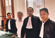 Vonis Bebas oleh Hakim, PH Sunarto: ini Wujud dari Rasa Keadilan dan Kepastian Hukum FOTO: Penasehat Hukum Sunarto, Paling Kanan Saefullah, SH. Rachdian Rakaziwi, S.H., M.H, Terdakwa Sunarto, dan Muh. Saleh S.H
