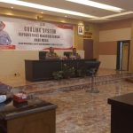 Kapolrestabes Makassar Bahas Cooling System Hadapi Pemilu 2024 FOTO: Kombes Mokhamad Ngajib, Bahas Cooling System Hadapi Pemilu 2024 di aula Polrestabes Makassar. Senin, 23 Oktober 2023.