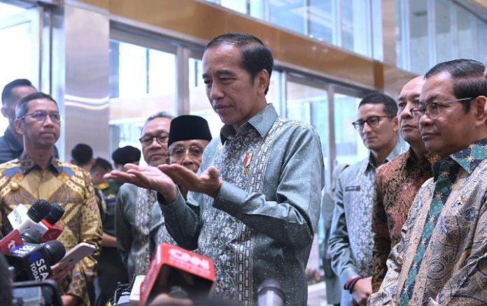 FOTO: Presiden Joko Widodo atau Jokowi saat menerima wawancara awak media di Jakarta (property: Seskab)