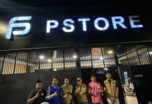 Handphone Refurbished Marak Diperjualbelikan, LKKN Desak Kepolisian dan Dinas Terkait Bertindak Tegas FOTO: Salah satu gerai handphone yang didatangi pihak Dinas Perindustrian dan Perdagangan (Disdag) kota Makassar (Sumber: Disdag kota Makassar)