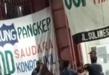 Warung Pangkep Saksi Adu Jotos Oknum DPRD Makassar, Ada Teriakan Histeris Perempuan Foto tangkap layar dari rekaman video durasi 4 menit 57 detik.