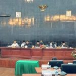 Rapat Paripurna DPRD Tana Toraja: Kritis Pedas Terhadap Kekosongan Pejabat Camat & Lurah