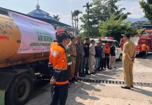 Pemkot dan Perumda TM Palopo Salurkan Air Bersih Pada Warga Terdampak Kekeringan