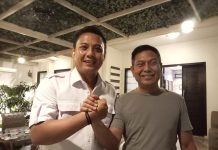 Tawarkan RUDAL Ketua TPD Prabowo Gibran, AIA: Paling Kapabel FOTO: Kiri Andi Iwan Aras (AIA) saat menemui Senior HIPMI Rusdin Abdullah (RUDAL) Minggu malam, (12/11/2023). +LN