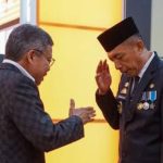 Apresiasi Taufan Pawe Tolak Segala Bentuk Gratifikasi, WRC Kecam Tindakan Pj Walikota Parepare FOTO: Kanan Penjabat Wali Kota Parepare Akbar Ali dan Mantan Walikota Parepare HM Taufan Pawe.