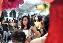 BMI Minta Aparat Bubarkan Kelompok Waria Gelar Peragaan Busana di Bunga Ejaya Bontoala Foto tangkap layar dari video peragaan busana kelompok waria di Jalan Bunga Ejaya Lr. 116, Kelurahan Baraya, Kecamatan Bontoala, Makassar. Jumat malam (27/11/2023)