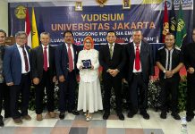 Wakil Rektor Universitas Jakarta Andi Yuslim Patawari Buka Yudisium Mahasiswa UNIJA FOTO: Wakil Rektor IV Universitas Jakarta, Dr. Andi Muh. Yuslim Patawari, S.STPi., MP. usai menghadiri yudisium Mahasiswa pada hari sabtu 18 November 2023 di ruang Seminar UNIJA.