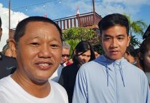Pimpinan Pusat Apresiasi Kerja Tim PAS-GIBRAN Sulsel di Gerak Jalan Sehat, KG: Segera Gerakkan Simpul Pemenangan FOTO: Kiri Ketua Relawan PAS-GIBRAN Sulawesi Selatan, Kahar Gani (KG) dan Calo Wakil Presiden Nomor urut 2, Gibran Rakabuming Raka saat digelar Jalan Sehat Satu Putaran di Makassar. Selasa (25/11/2023)
