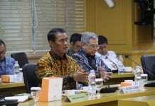 Mentan Amran Ajak Para Senator DPD RI Kawal Produksi Pertanian Hingga Swasembada FOTO: Menteri Pertanian Andi Amran Sulaiman dalam rapat kerja bersama DPD RI di Gedung Parlemen, Rabu (29/11/2023).