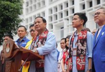 Kampanye Perdana di Sulsel, Prabowo Hadir di Bosowa Kampung JK FOTO: Dari kanan Ketua umum PAN Zulkifli Hasan, Gibran Rakabuming Raka cawapres, Prabowo Subianto dan Agus Harimurti Yudhoyono Ketua umum Partai Demokrat saat berada di KPU RI beberapa waktu lalu. (ist)