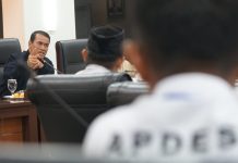Mentan Amran Dorong Apdesi Buat Cluster Pangan di Semua Desa FOTO: Menteri Pertanian (Mentan) Andi Amran Sulaiman saat bertemu Apdesi Sulawesi Selatan, Selasa, 5 Desember 2023.