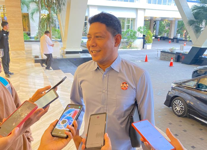 FOTO: Najmuddin Wakil Ketua TKD Prabowo-Gibran Sulsel saat menghadiri langsung dalam Rakor perdana yang digelar di Hotel Four Point, Makassar, Kamis (7/12/2023).