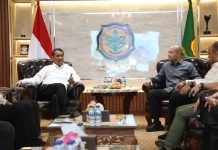 HIPMI Dukung Penuh Program Mentan. Siap Perkuat Produksi Hingga Hilirisasi Pertanian FOTO: Menteri Pertanian Andi Amran Sulaiman saat menemui Ketua Himpunan Pengusaha Muda Indonesia (HIPMI), Akbar Himawan Buchari di kantor kementerian pertanian di Jakarta.