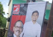 Di Kabupaten Gowa, Bertabur Baliho Ketua PSI Sulsel Bareng Adnan Purichta Ichsan FOTO: Baliho bergambar wajah Bupati Gowa dua periode Adnan Purichta Ichsan menghiasi baliho milik Ketua Partai Solidaritas Indonesia (PSI) Sulawesi Selatan, Muhammad Surya bertebaran.