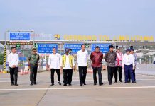 Presiden Jokowi Resmikan Jalan Tol Pamulang-Cinere-Raya Bogor FOTO: Presiden Joko Widodo atau Jokowi saat meresmian Tol Pamulang-Cinere Raya-Bogor, Senin (8/1).