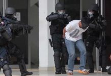 Polda Sulbar Ringkus Gembong Narkoba di Polman dan Pinrang ILUSTRASI Kepolisian grebek sarang bandar narkoba