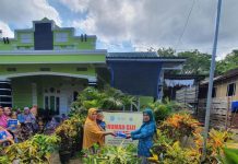 Gerakan PMT Picu Pemulihan Stunting Dalam Sebulan 55 Persen Anak Mengalami Kenaikan Berat Badan FOTO: Tim Percepatan Penurunan Stunting TPPS Kabupaten Bulukumba terus melakukan upaya penanganan stunting melalui pemberian makanan tambahan (PMT) bagi bayi umur bawah lima tahun (Balita) dan bawah dua tahun (Baduta) serta pemberian susu kepada ibu hamil yang beresiko atau kekurangan nutrisi.