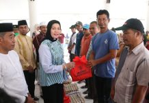 Jumat Berkah, Ratusan Petugas Kebersihan Dijamu Makan Siang di Rujab Bupati Bulukumba