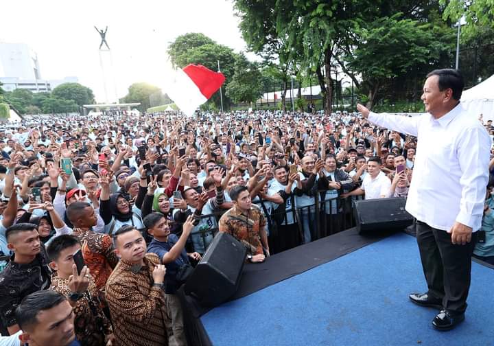 FOTO: Prabowo Subianto dihadapan ribuan keluarga besar Ojol ET.