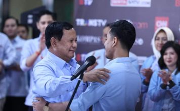 Walau Tidak Terbukti Miliki Ijazah SMA, MK tidak Dapat Membatalkan Kedudukan Gibran sebagai Wapres FOTO: Calon Presiden Prabowo Subianto dan Calon Wakil Presiden Gibran Rakabuming Raka (properti media soal milik prabowo subianto)
